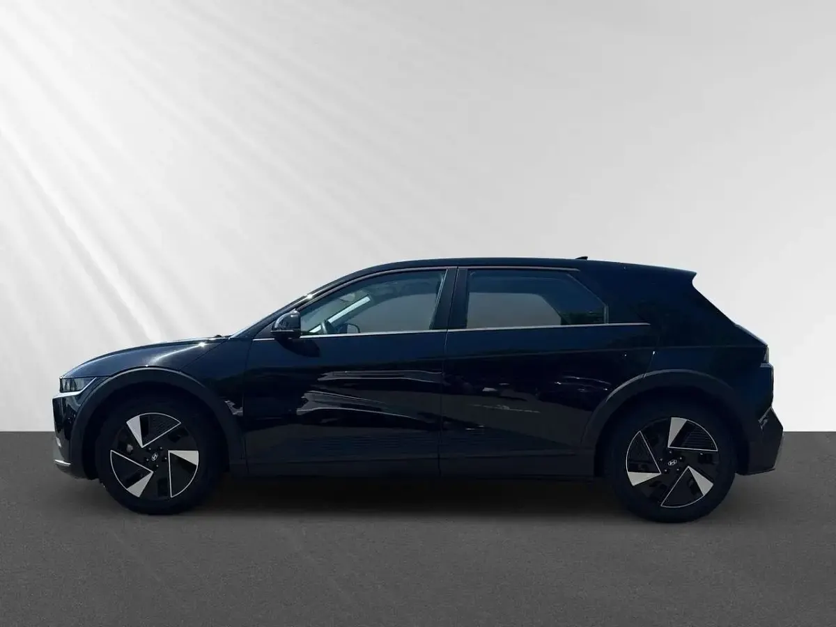 Gebraucht Hyundai Ioniq 5 125 kW (170 PS) 2024 Abyss black / mic SUV