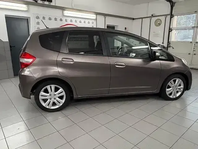 Gebraucht Honda Jazz Comfort 99 PS (72 kW) 2013 Grau Kleinwagen