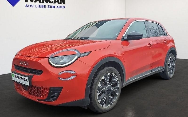 Gebraucht Fiat 600E La Prima 114 kW (156 PS) 2023 Sun of italy orange SUV