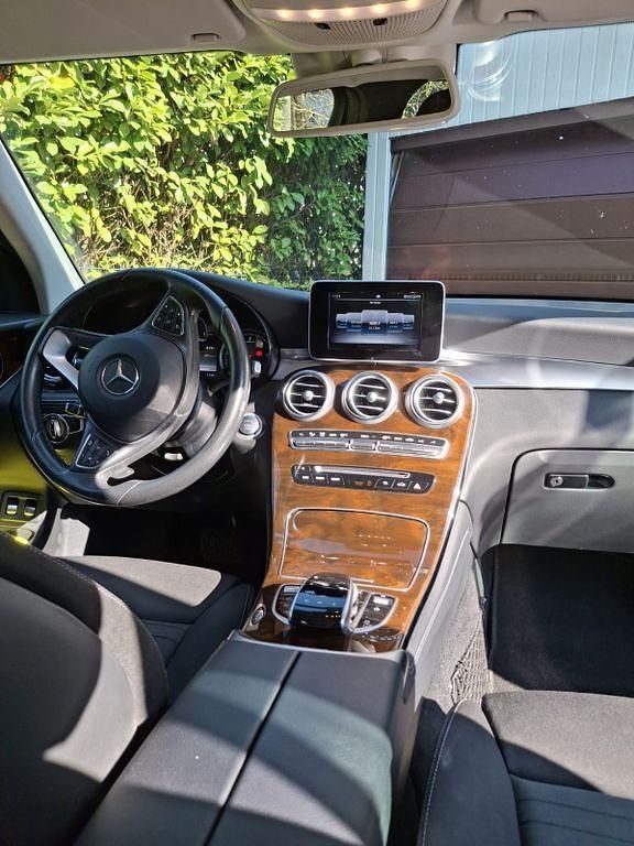 Gebraucht Mercedes GLC220 170 PS (125 kW) 2018 Schwarz SUV