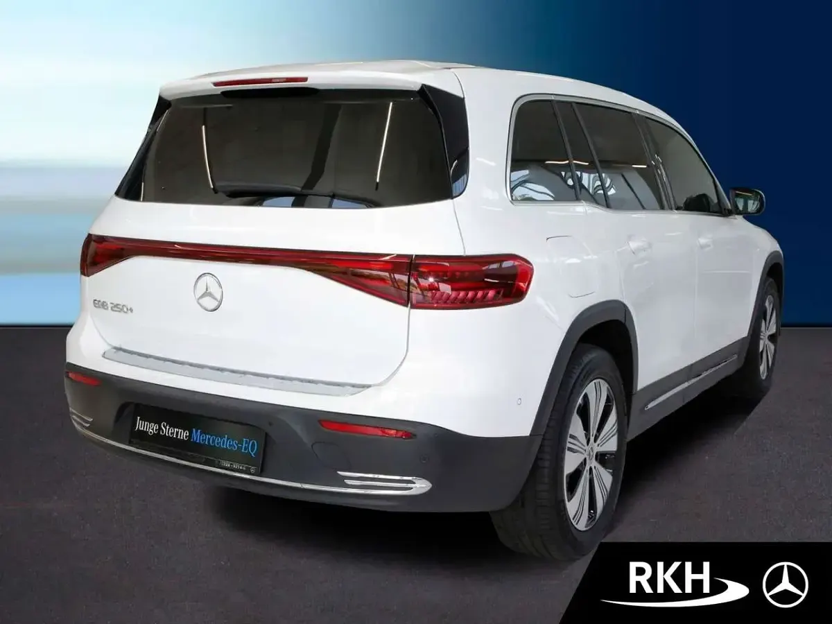 Gebraucht Mercedes EQB250+ Progressive 139 kW (190 PS) 2025 Weiß SUV