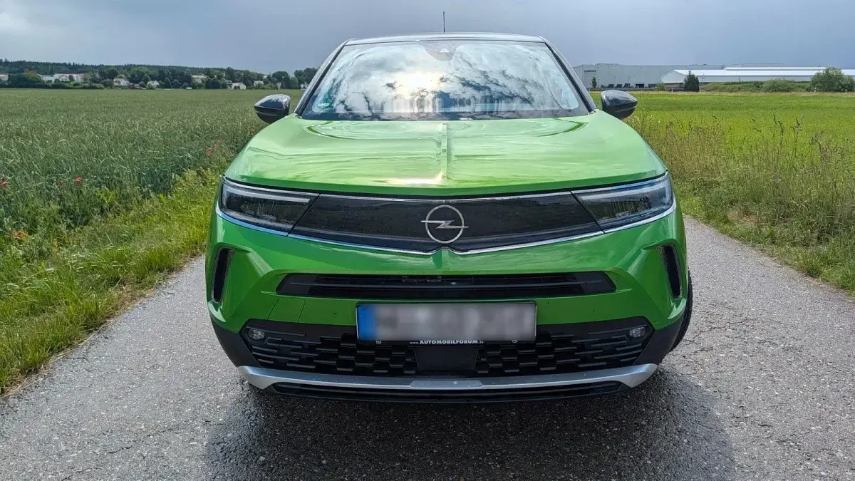 Gebraucht Opel Mokka-e Elegance 100 kW (136 PS) 2022 Grün SUV