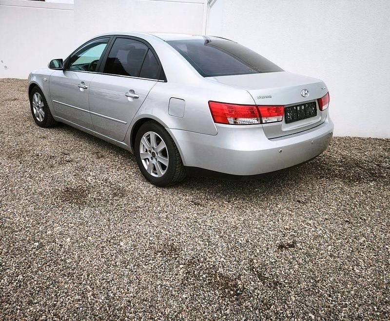 Gebraucht Hyundai Sonata GLS 162 PS (119 kW) 2006 Silber Limousine