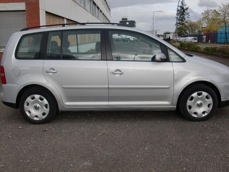 Gebraucht VW Touran Highline 140 PS (102 kW) 2004 Grau Van / Kleinbus