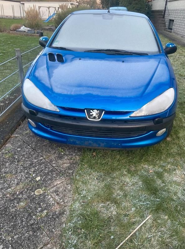 Blau Gebraucht 2002 Peugeot 206 CC Cabrio | 900 € (Guter Preis) - Bild 1/4