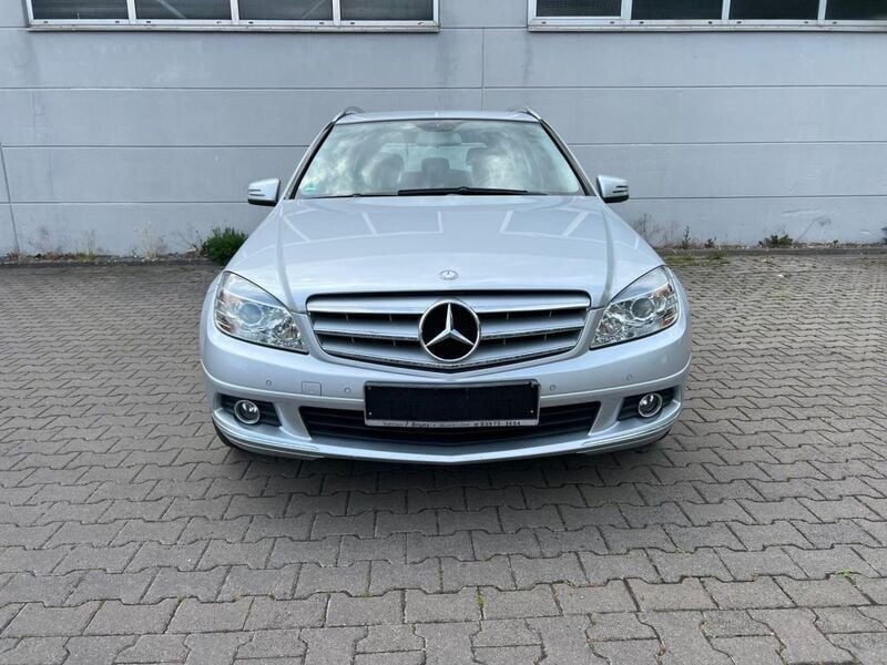 Silber (metallic) Gebraucht 2008 Mercedes C220 Kombi | 6.450 € (Fairer Preis) - Bild 1/4
