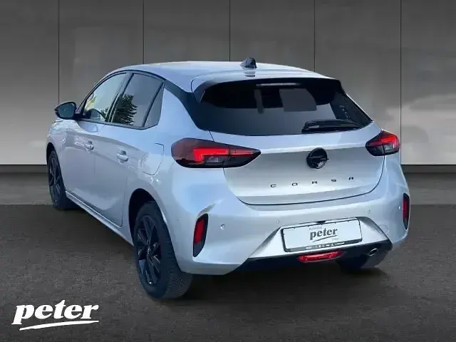 Gebraucht Opel Corsa 101 PS (74 kW) 2025 Silber Kleinwagen