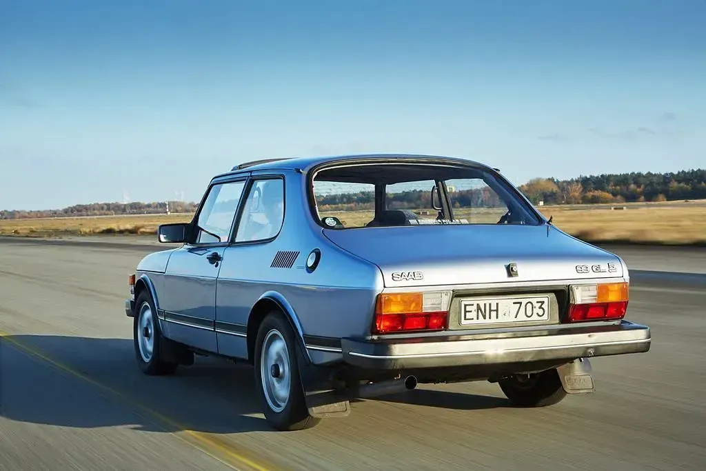 Gebraucht Saab 99 101 PS (74 kW) 1983 Blau Limousine