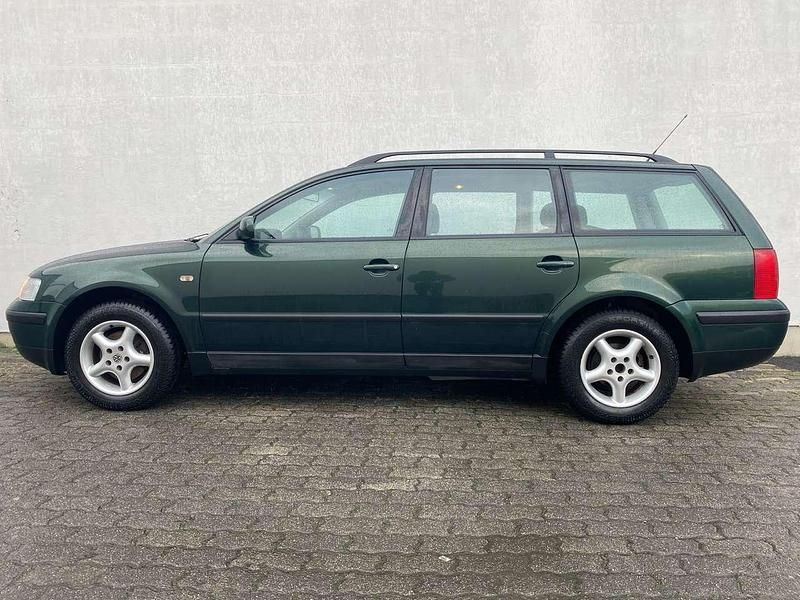 Gebraucht VW Passat S 101 PS (74 kW) 1998 Grün Kombi
