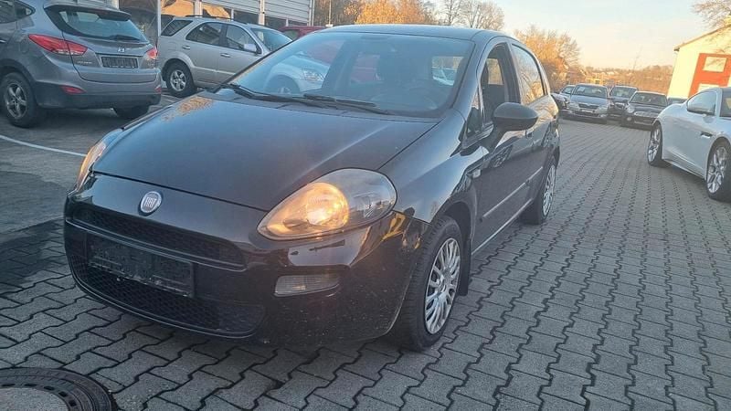 Gebraucht Fiat Grande Punto 74 PS (54 kW) 2012 Schwarz Kleinwagen