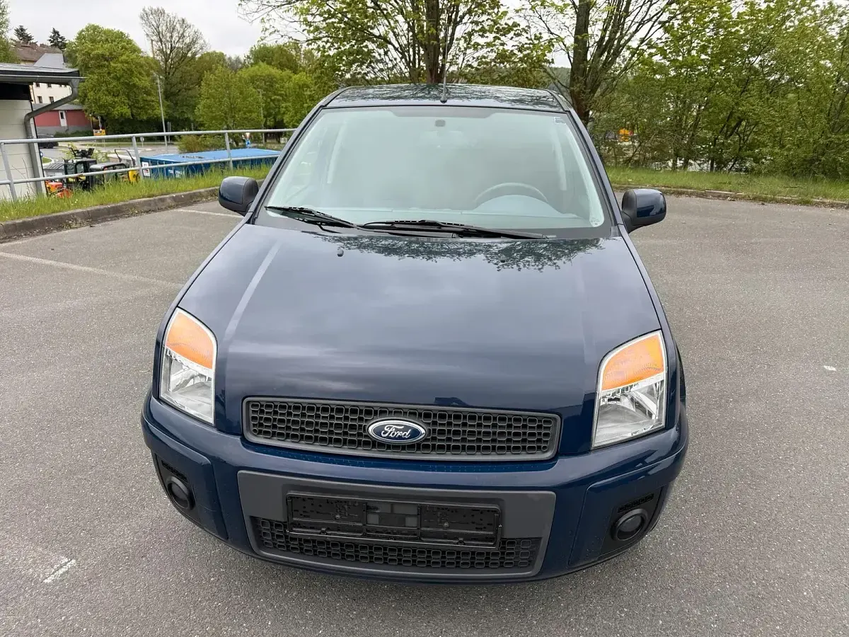 Usata Ford Fusion Trend 80 CV (58 kW) 2011 Blu Utilitaria