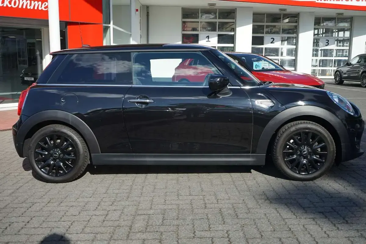 Gebraucht Mini ONE 102 PS (75 kW) 2019 Schwarz Kleinwagen