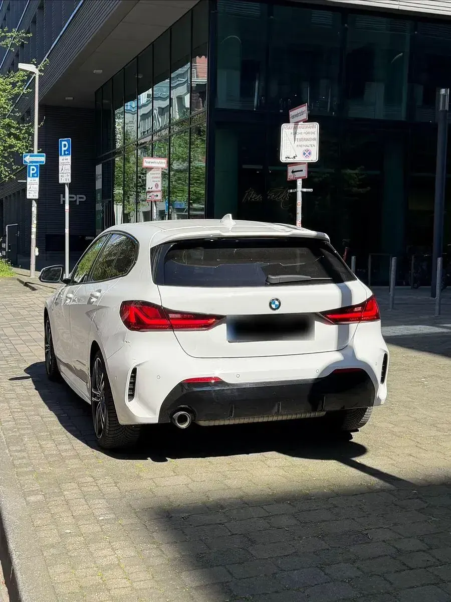 Gebraucht BMW 118 M Sport 140 PS (102 kW) 2020 Weiß Kleinwagen