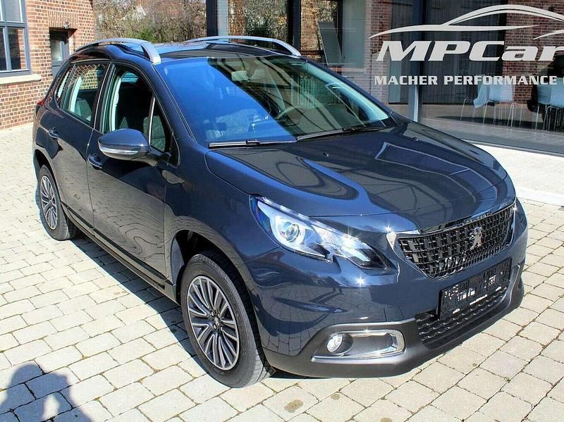Blau Gebraucht 2018 Peugeot 2008 Allure SUV | 6.400 € (Superpreis) - Bild 1/4