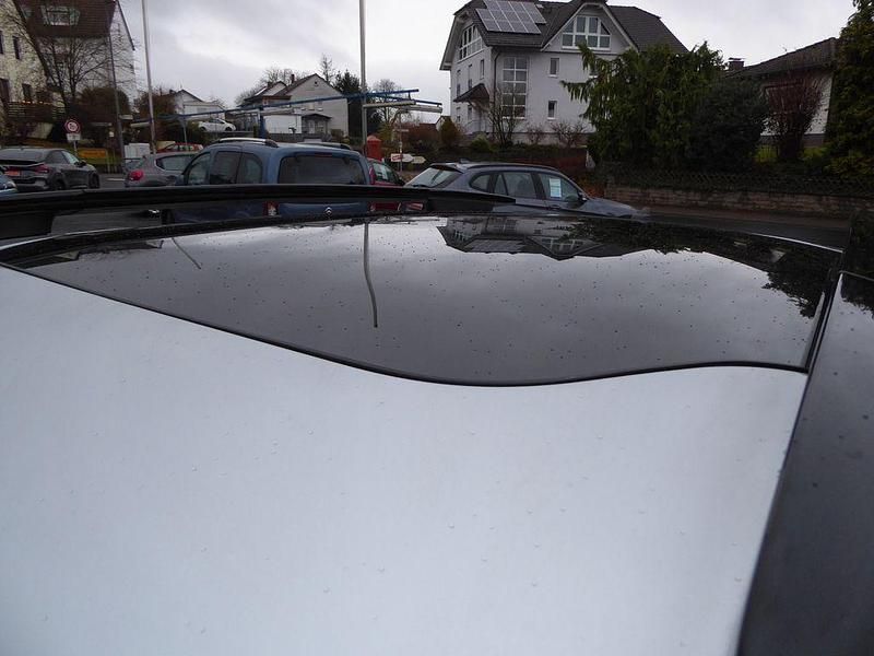 Gebraucht Citroën C4 SELECTION 99 PS (72 kW) 2016 Silber Limousine