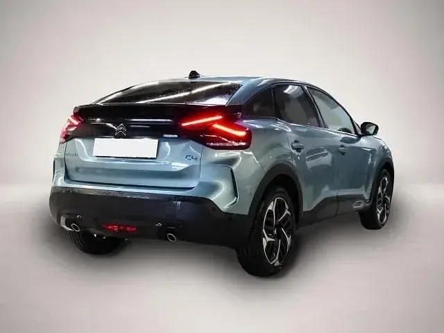 Gebraucht Citroën C4 Shine 131 PS (96 kW) 2023 Manufacturer SUV