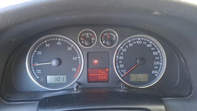 Second-hand VW Passat 116 CP (85 kW) 2004 Gri Break