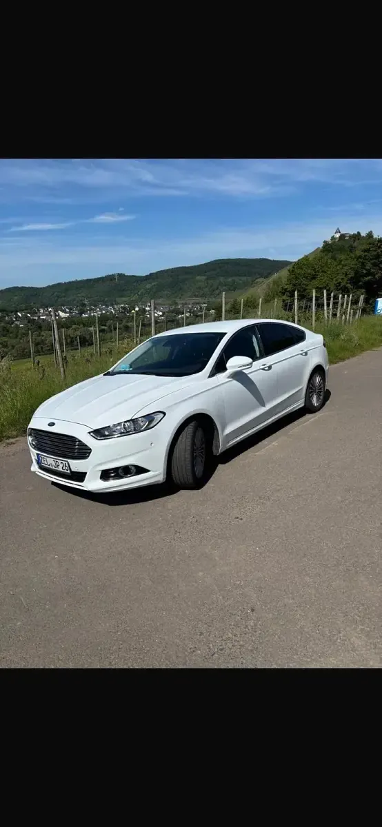 Gebraucht Ford Mondeo 160 PS (117 kW) 2017 Weiß Limousine