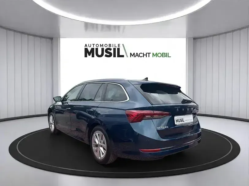 Gebraucht Skoda Octavia 116 PS (85 kW) 2024 Lavablau metallic Kombi