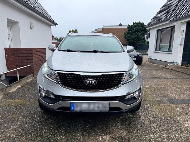 Gebraucht Kia Sportage 163 PS (119 kW) 2012 Silber SUV