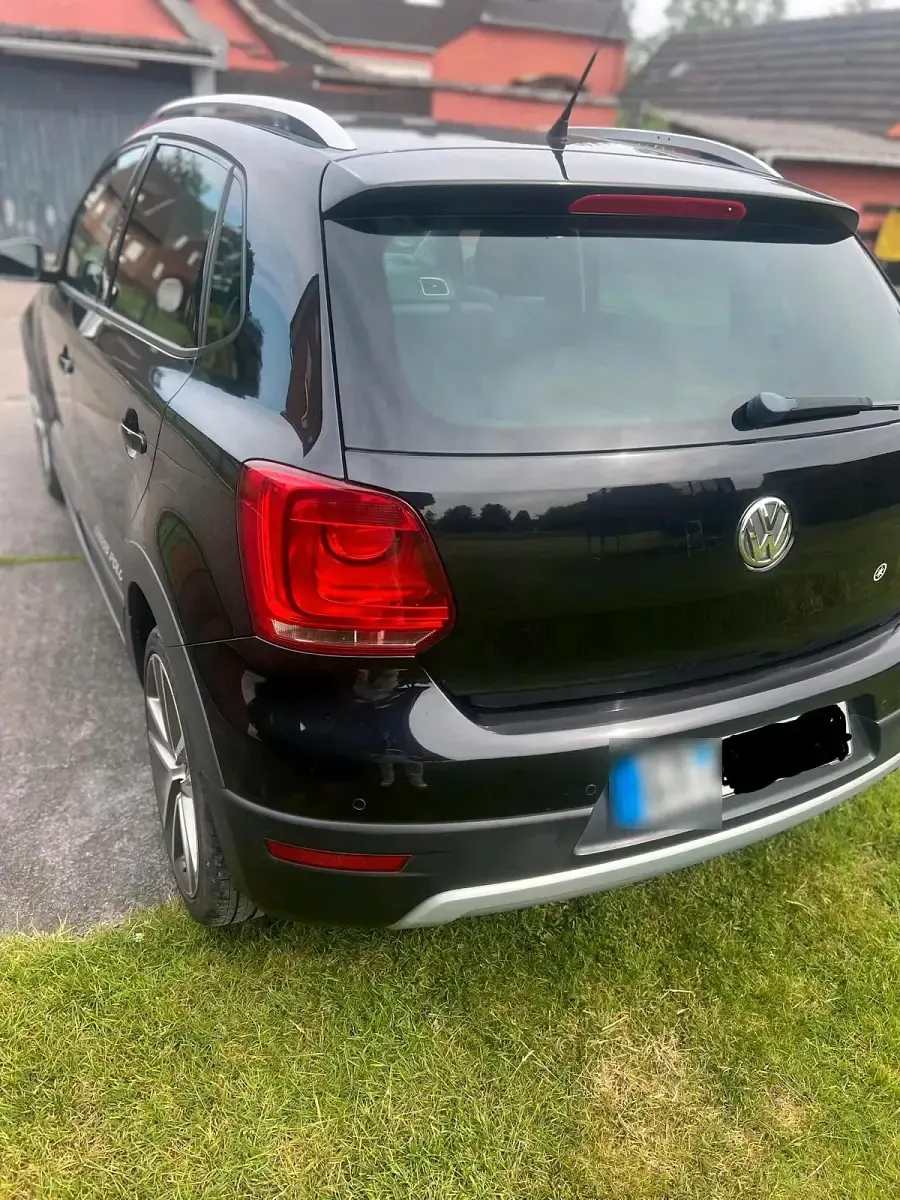Gebraucht VW Polo Cross 75 PS (55 kW) 2010 Schwarz Kleinwagen