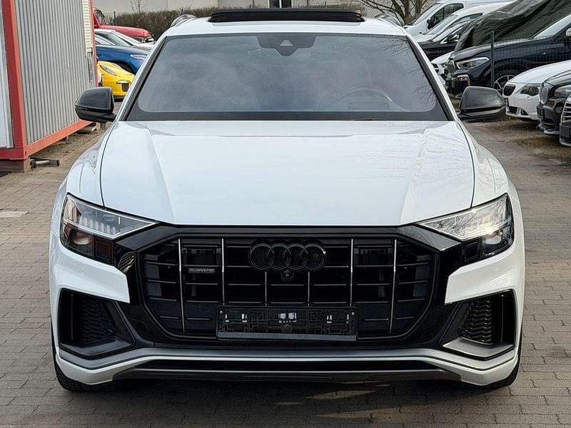 Używany Audi Q8 S-line plus 286 KM (210 kW) 2018 Biały SUV