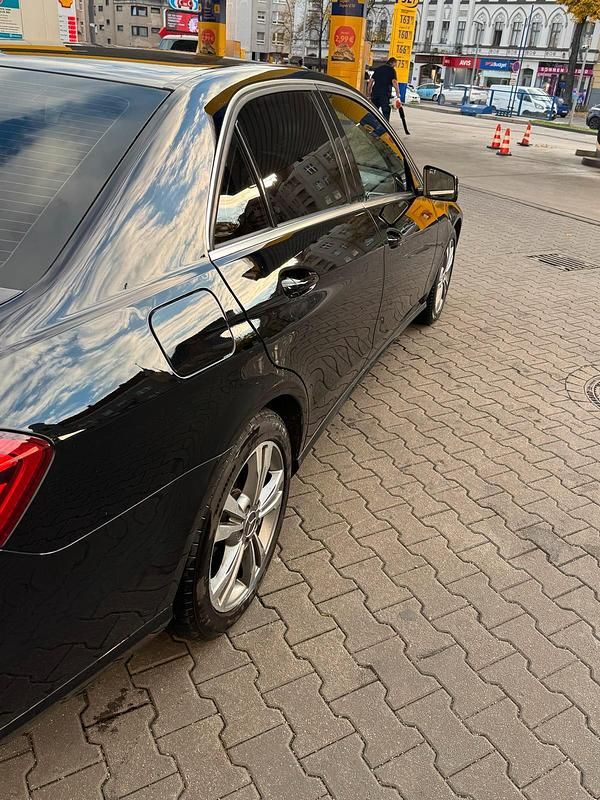 Gebraucht Mercedes E200 150 PS (110 kW) 2016 Schwarz Limousine