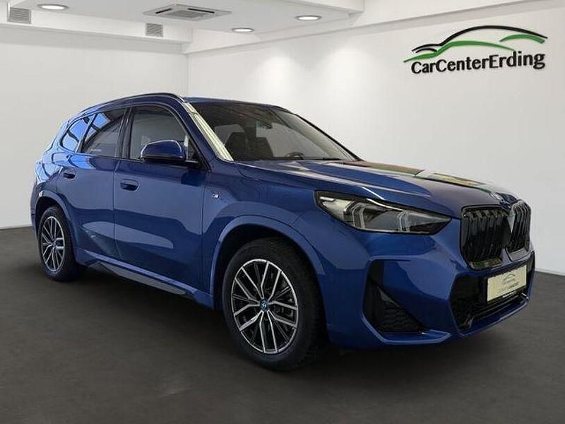Gebraucht BMW iX1 M Sport 230 kW (313 PS) 2023 Blau SUV