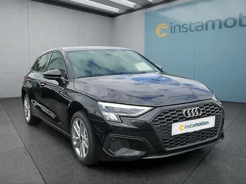Gebraucht Audi A3 Sportback 204 PS (150 kW) 2022 Schwarz Kleinwagen