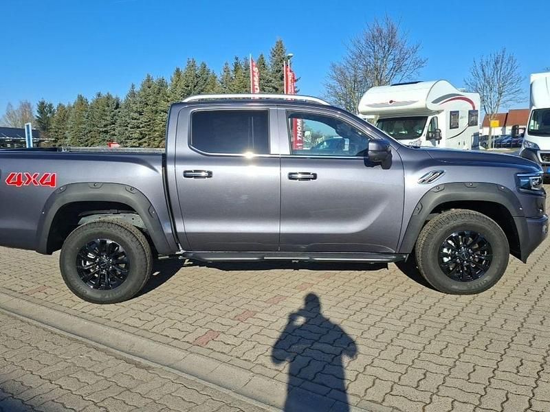 Gebraucht Foton 4 159 PS (116 kW) 2025 Schwarz Abholung