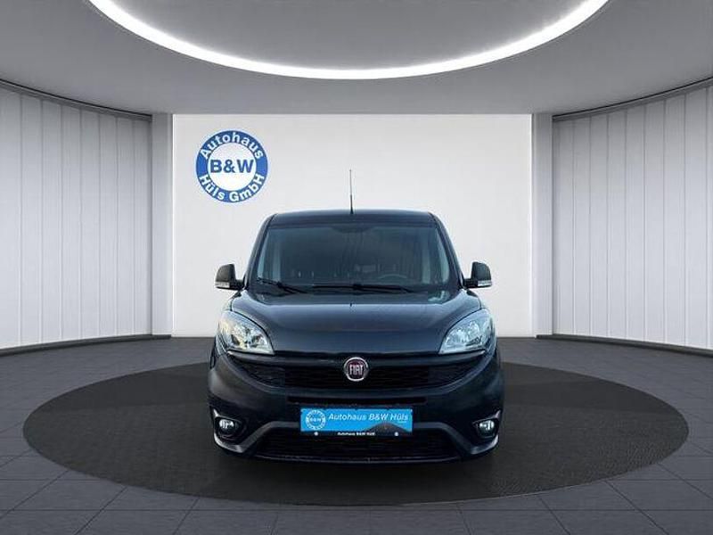 Gebraucht Fiat Doblò 120 PS (88 kW) 2019 Schwarz Van / Kleinbus
