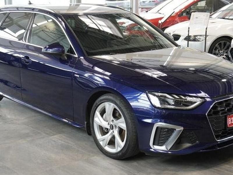 Gebraucht Audi A4 S-Line 204 PS (150 kW) 2023 Blau Kombi