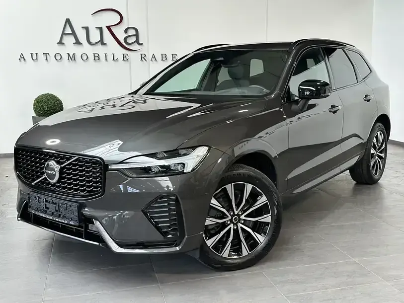 Gebraucht Volvo XC60 Plus 197 PS (144 kW) 2023 Platinum grey SUV