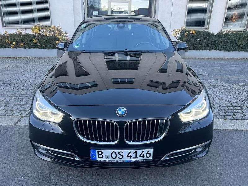 Gebraucht BMW 535 Gran Turismo Luxury Line 313 PS (230 kW) 2014 Saphirschwarz Limousine