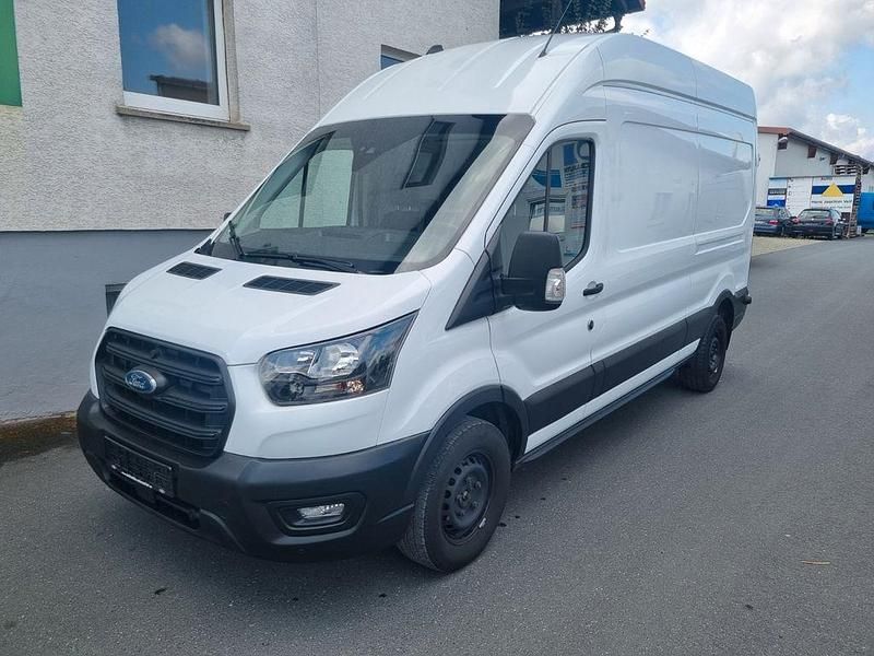 Weiß Gebraucht 2024 Ford Transit Trend Van / Kleinbus | 17.990 € - Bild 1/4