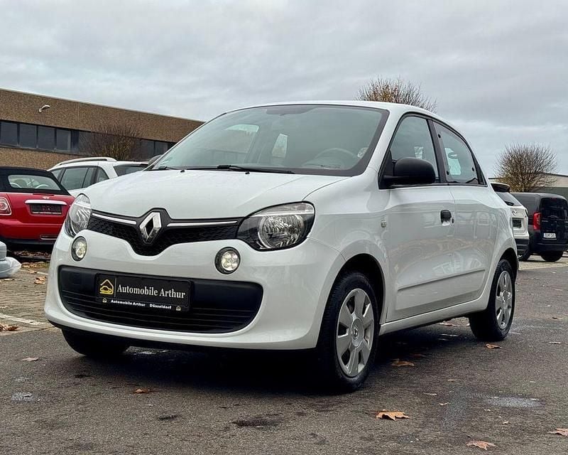 Gebraucht Renault Twingo Life 69 PS (50 kW) 2017 Weiß Kleinwagen