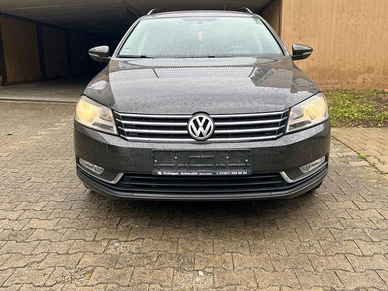 Gebraucht VW Passat Trendline 122 PS (89 kW) 2011 Braun Limousine