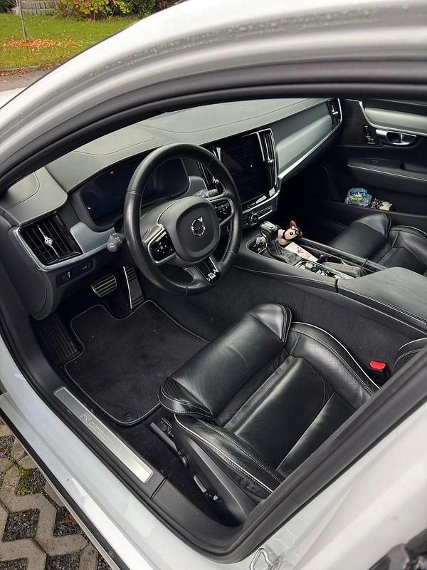 Gebraucht Volvo V90 R-Design 235 PS (172 kW) 2019 Weiß Kombi
