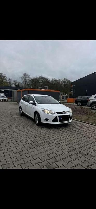 Gebraucht Ford Focus Titanium 116 PS (85 kW) 2014 Kombi