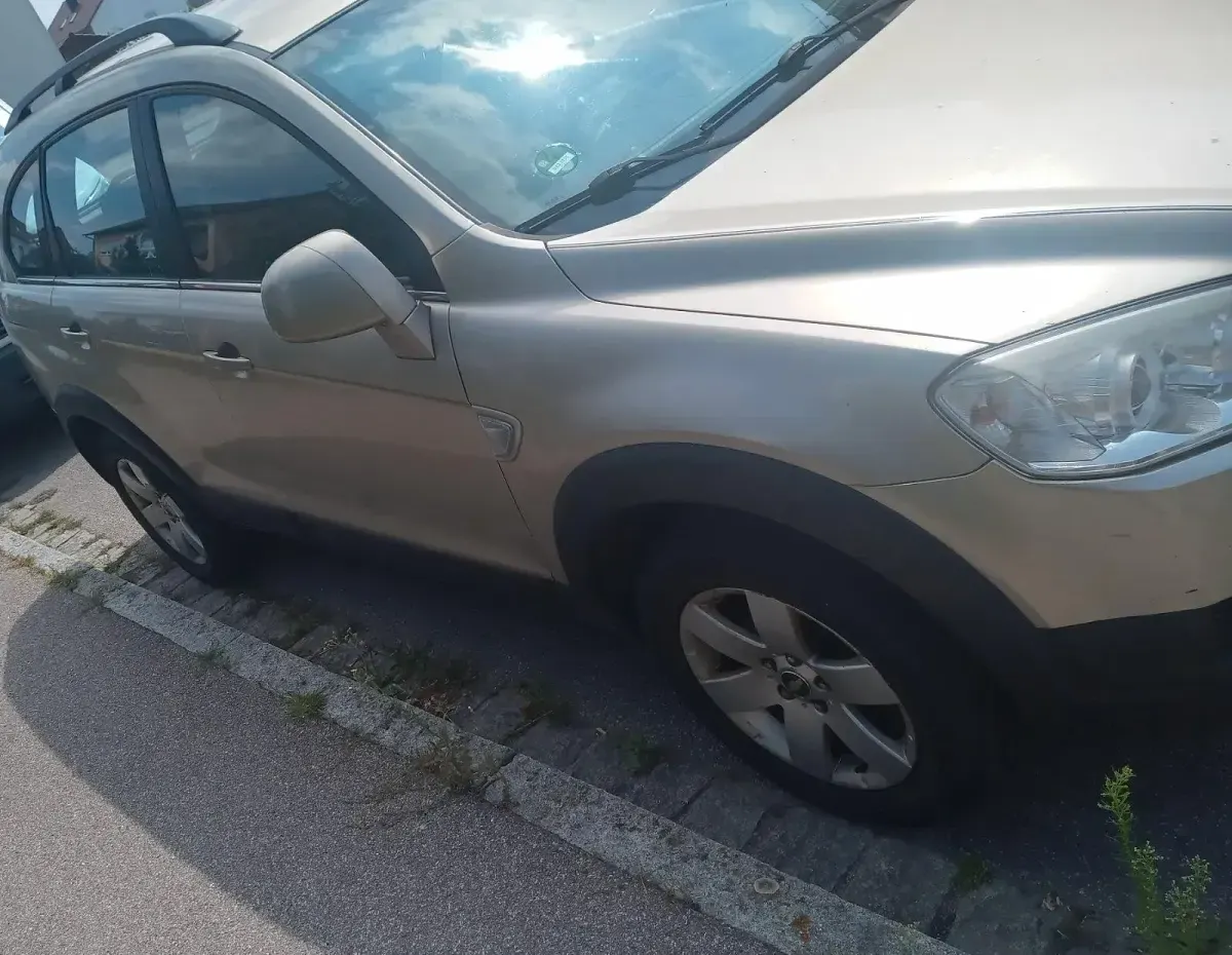 Gebraucht Chevrolet Captiva 136 PS (100 kW) 2007 Gold SUV