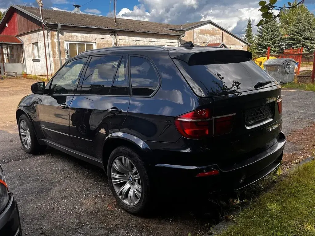 Gebraucht BMW X5 Sport Line 408 PS (300 kW) 2011 Blau SUV