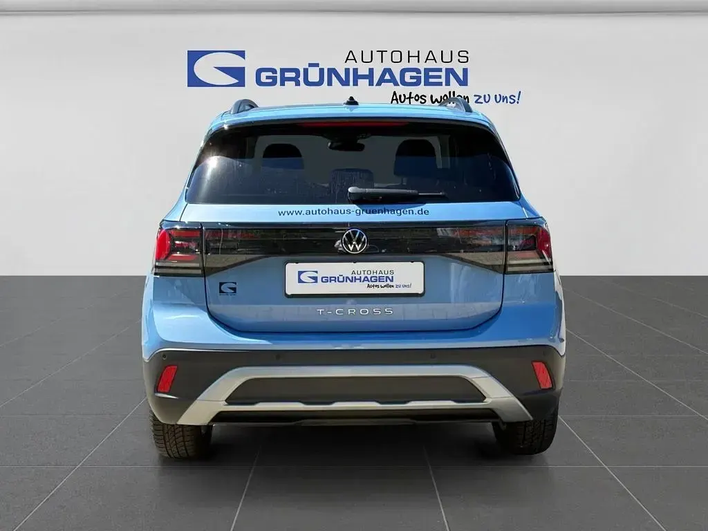 Gebraucht VW T-Cross Life 95 PS (69 kW) 2024 Blau SUV