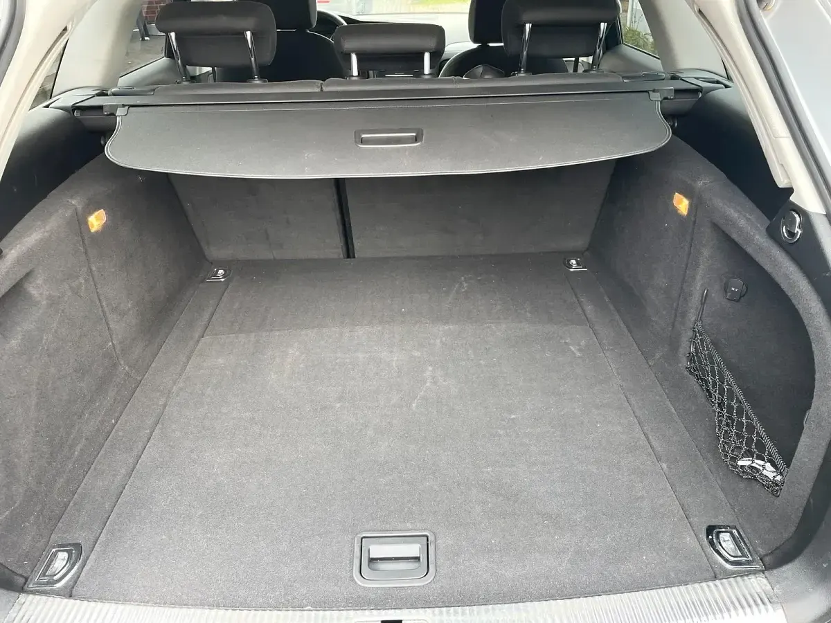 Gebraucht Audi A4 120 PS (88 kW) 2010 Silber Kombi