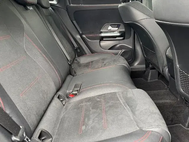Gebraucht Mercedes GLA250 218 PS (160 kW) 2022 SUV