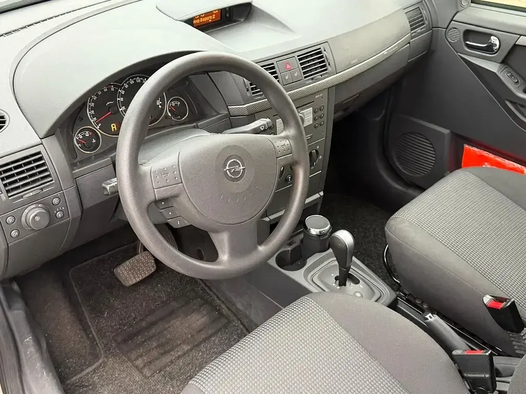 Usata Opel Meriva Edition 105 CV (77 kW) 2007 Argento Monovolume
