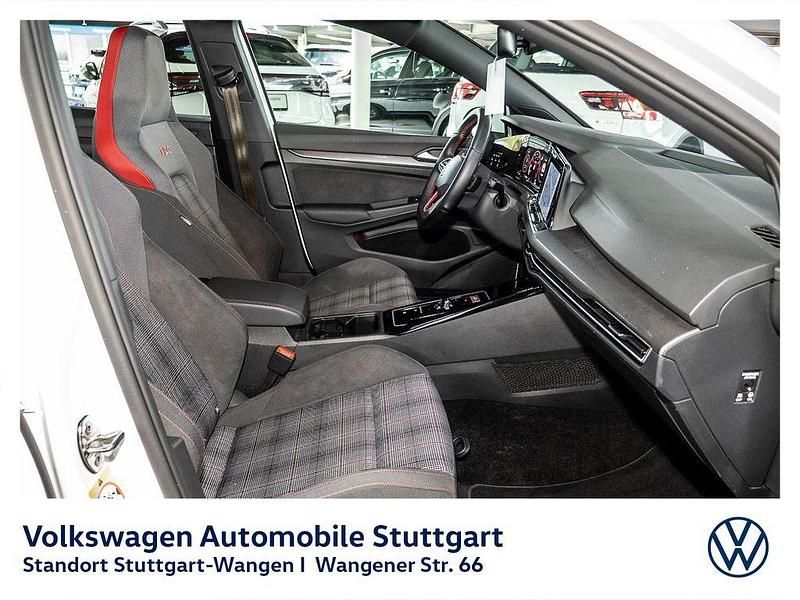 Gebraucht VW Golf VIII GTI 245 PS (180 kW) 2023 Weiß Limousine