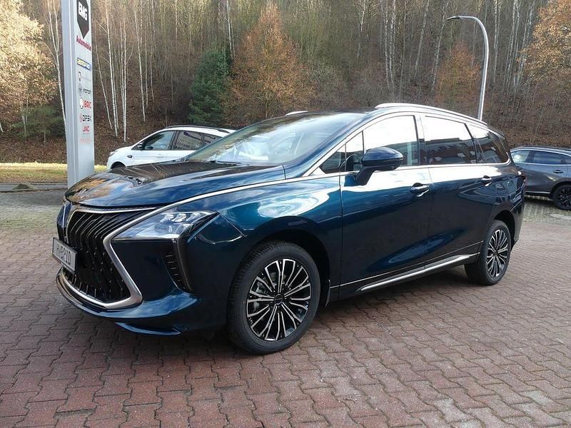 Neu DFSK Forthing 4 154 PS (113 kW) 2025 Grün Limousine