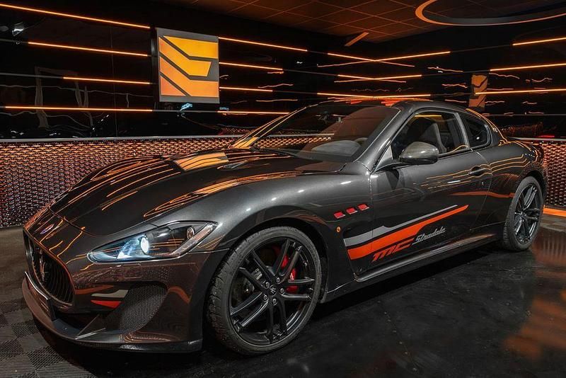 Gebraucht Maserati Granturismo 450 PS (330 kW) 2011 Grau Coupé