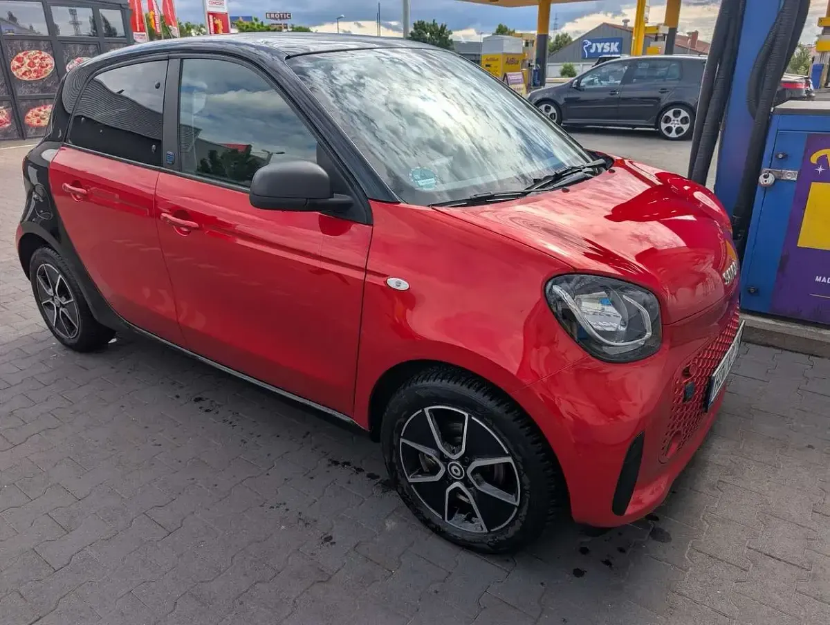 Gebraucht Smart ForFour Electric Drive 60 kW (82 PS) 2020 Rot Limousine