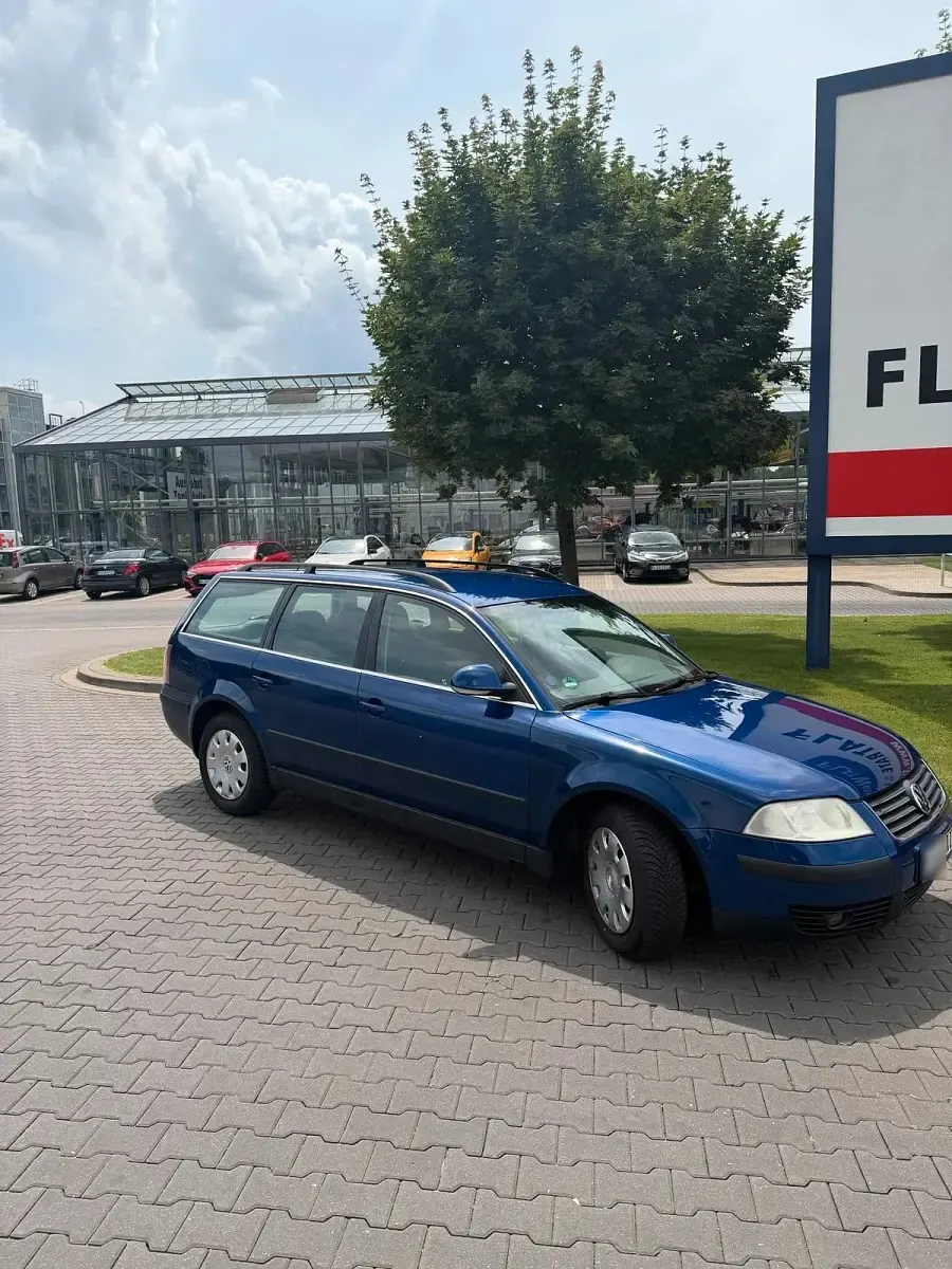Gebraucht VW Passat 150 PS (110 kW) 2003 Blau Kombi